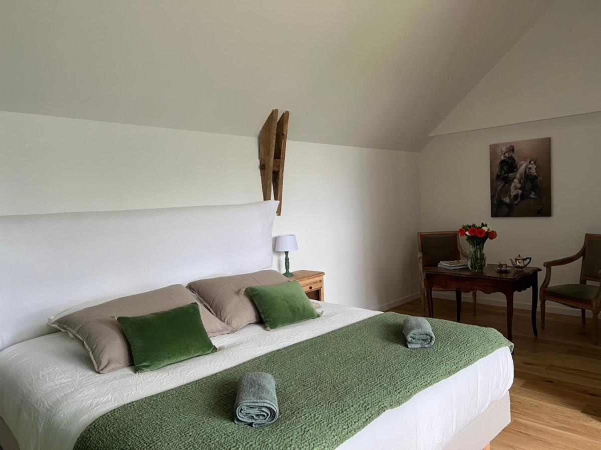 Bed and Breakfast Le Logis De La Lettre Tinteniac Номер фото